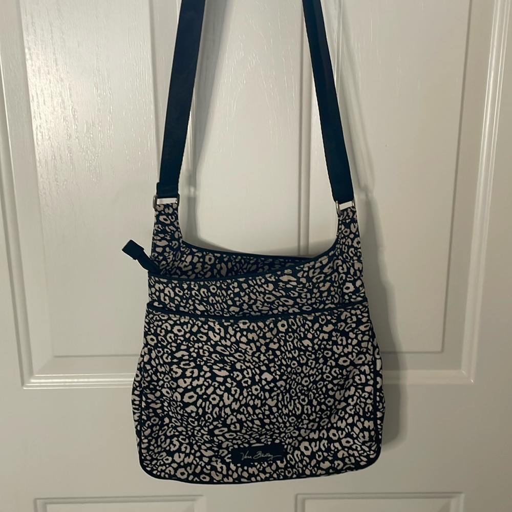NWOT Vera Bradley purse/crossbody bag, multiple compartments